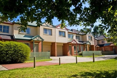 Classic Queen Room 2 In Oakleigh - New South Wales Tourism  2