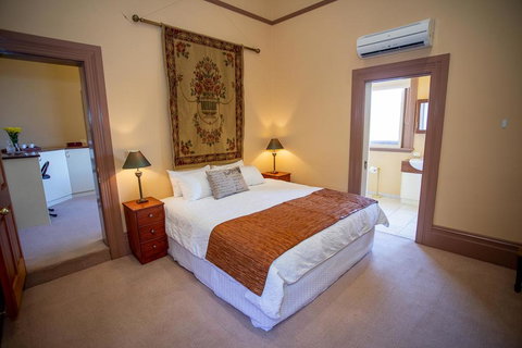 Clocktower Suites - New South Wales Tourism  1