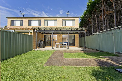 Close To Beaches And Local Attractions! - New South Wales Tourism  2