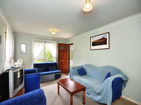 Close To Tea Gardens Waterfront - New South Wales Tourism  3