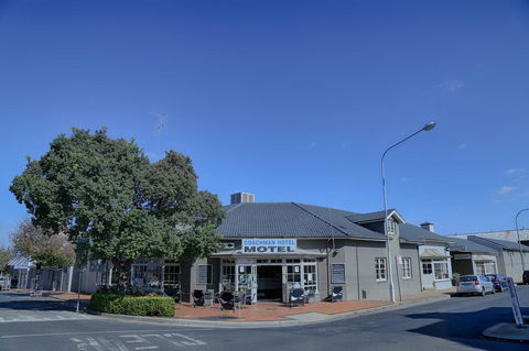 Coachman Hotel Motel - New South Wales Tourism  1