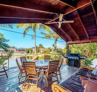 Coconut Grove Holiday House - New South Wales Tourism 