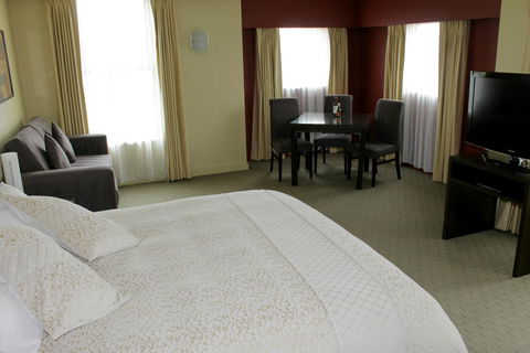 Comfort Inn & Suites City Views - New South Wales Tourism  2