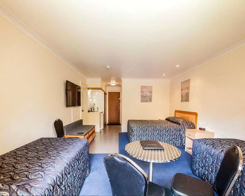 Comfort Inn Bay Of Isles - New South Wales Tourism  3