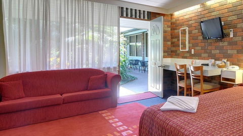 Comfort Inn Cedar Lodge - New South Wales Tourism  3