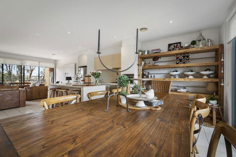 Comfy Coast Drive Condo - New South Wales Tourism  0