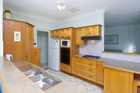 Cook St 4 - Salamander Bay - New South Wales Tourism  3