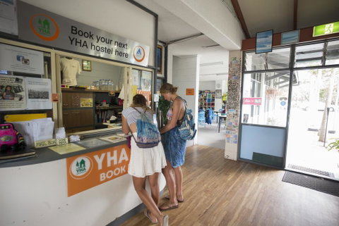 Coolangatta YHA Backpackers - New South Wales Tourism  2