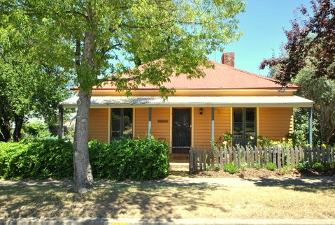 Cooma Cottage - New South Wales Tourism  0