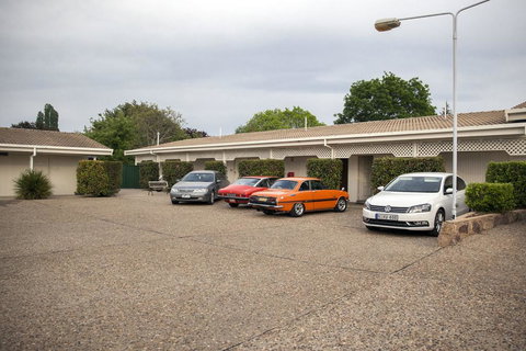 Cooma Motor Inn - New South Wales Tourism  1