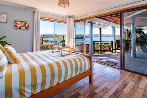 Coota Views Unit - New South Wales Tourism  1
