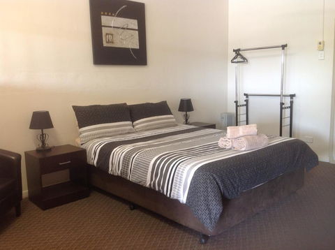 Copper Gate Motel - New South Wales Tourism  1