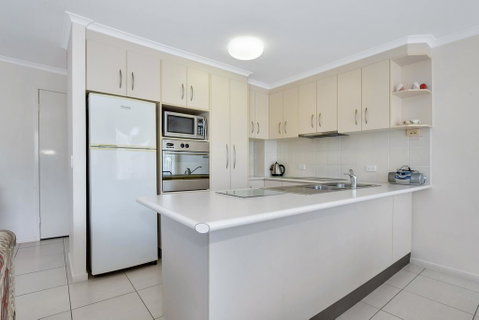Coral Breeze Penthouse - New South Wales Tourism  2