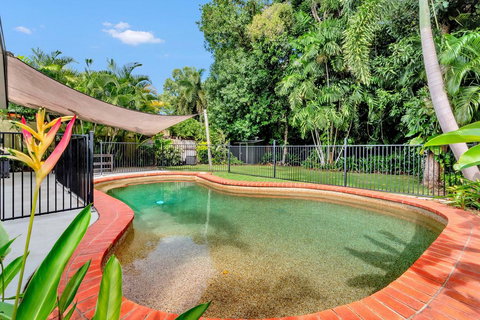 Coral Sea Holiday House - New South Wales Tourism  0