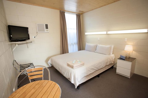 Corio Bay Motel - New South Wales Tourism  2