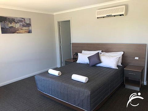 Coro Club Motel - New South Wales Tourism  2