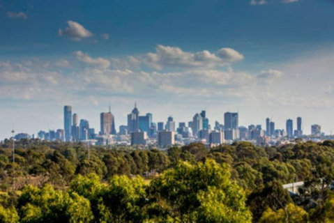 Cosy 1 Bedroom Apartment In Trendy Northcote - New South Wales Tourism  0