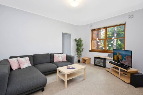 Cosy 2BR Plus Parking In Nth Sydney - New South Wales Tourism  0