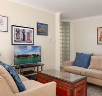 Cosy Family Apartment with Parking and Balconies - New South Wales Tourism 