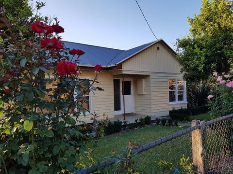 Cottage On Main - New South Wales Tourism  0