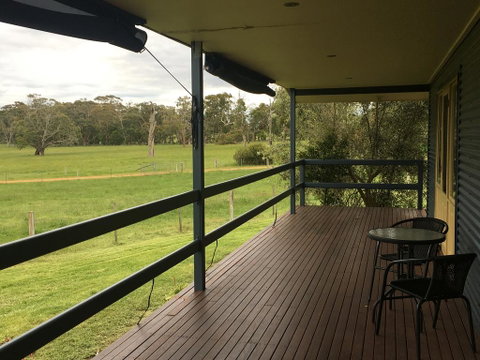 Country Farm House Close To Ballarat - New South Wales Tourism  2