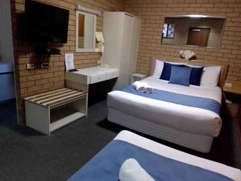 Country Home Motor Inn - New South Wales Tourism  1