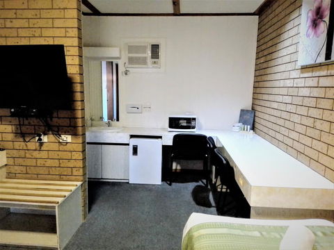 Country Home Motor Inn - New South Wales Tourism  2