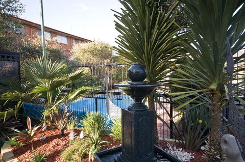 Country Plaza Motel - New South Wales Tourism  2