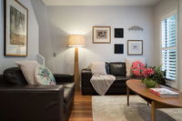 Courthouse Orchid Villa 6