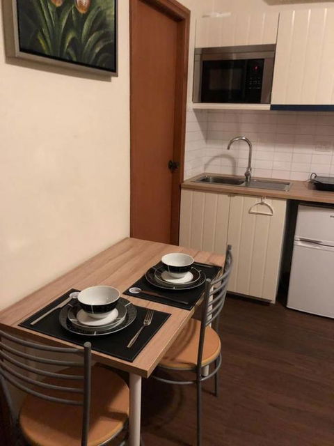 CozyStudioUnit In BeverlyHills (Train Accessible) - New South Wales Tourism  3