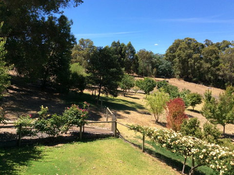 Crabapple Lane - New South Wales Tourism  1