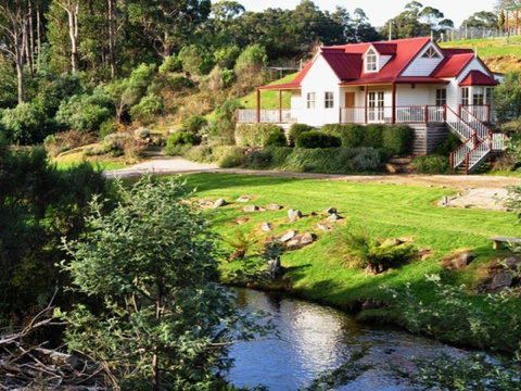 Crabtree Riverfront Cottages - New South Wales Tourism  0