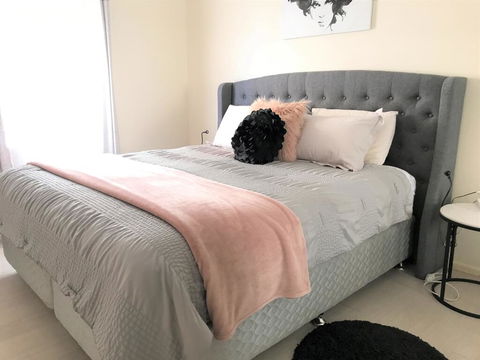 CRONULLA BREEZE - New South Wales Tourism  1