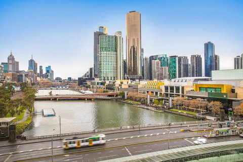 Crowne Plaza Melbourne - New South Wales Tourism  2