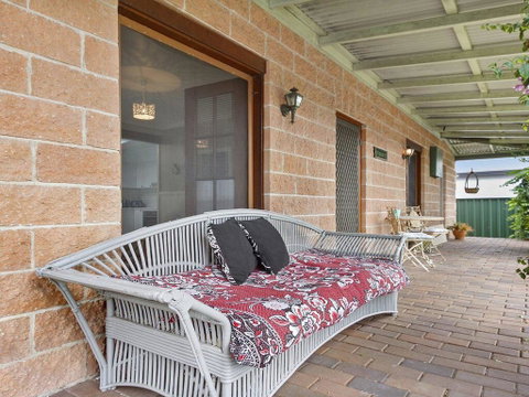 Cudgee - Quaint Cottage With Separate Cabin - New South Wales Tourism  0