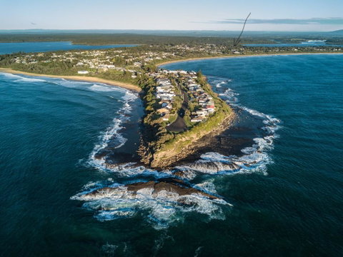 Culburra Beach Motel - New South Wales Tourism  0