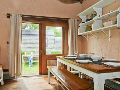 Culburra Cottage - Charming Country Style Cottage - New South Wales Tourism  1
