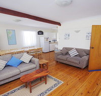 Culburra Sea Stay - beach and shop an easy walk - New South Wales Tourism 