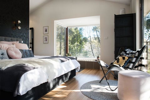 Daruma Hepburn - New South Wales Tourism  0