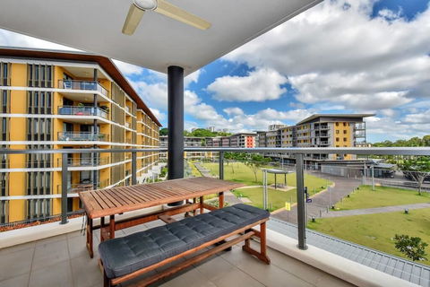 Darwin Waterfront Luxury Apartment - New South Wales Tourism  3