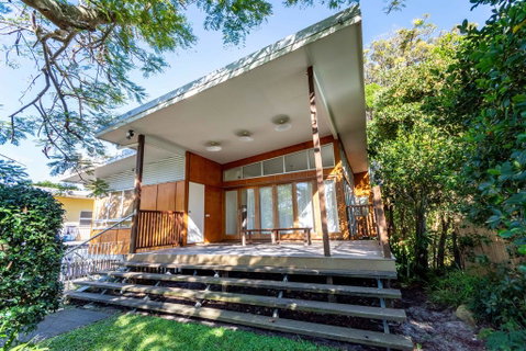 Decked Out For A Fantastic Holiday - Winnett St, Woorim (Upstairs Only) - New South Wales Tourism  0