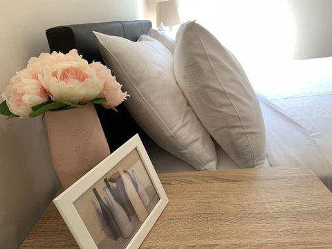 Delicate And Peaceful Bundoora Townhouse 11-R4 - New South Wales Tourism  0