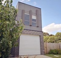 Delicate and Peaceful Bundoora Townhouse 7-R4 - New South Wales Tourism 