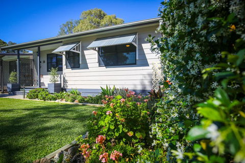 Dell-Lee Cottage - New South Wales Tourism  0