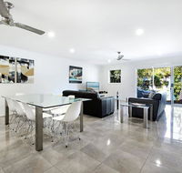 Diamond Beach 3 Bedroom Poolside Apartment - New South Wales Tourism 