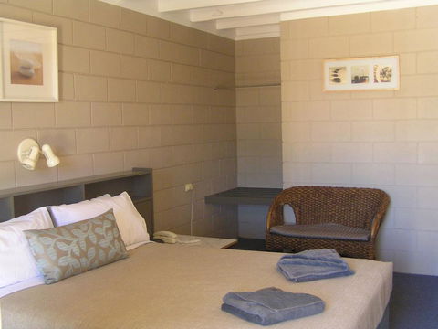 Dongara Old Mill Motel - New South Wales Tourism  2