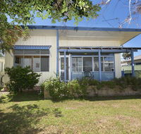 DOUGLAS COTTAGE FORSTER - New South Wales Tourism 