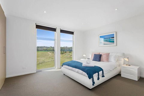 DREW Golfers Delight Close To St Andrews Beach - New South Wales Tourism  0
