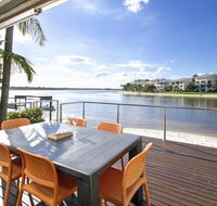 Driftwood U2 - New South Wales Tourism 
