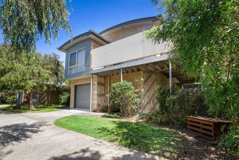 DRIFTWOOD VILLA - Free Wifi, Walk To Beach - New South Wales Tourism  0